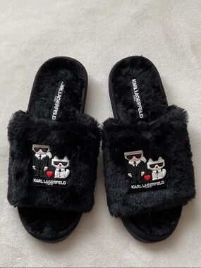 Karl Lagerfeld Kids Black Furry Slide Sandals with Character Patch